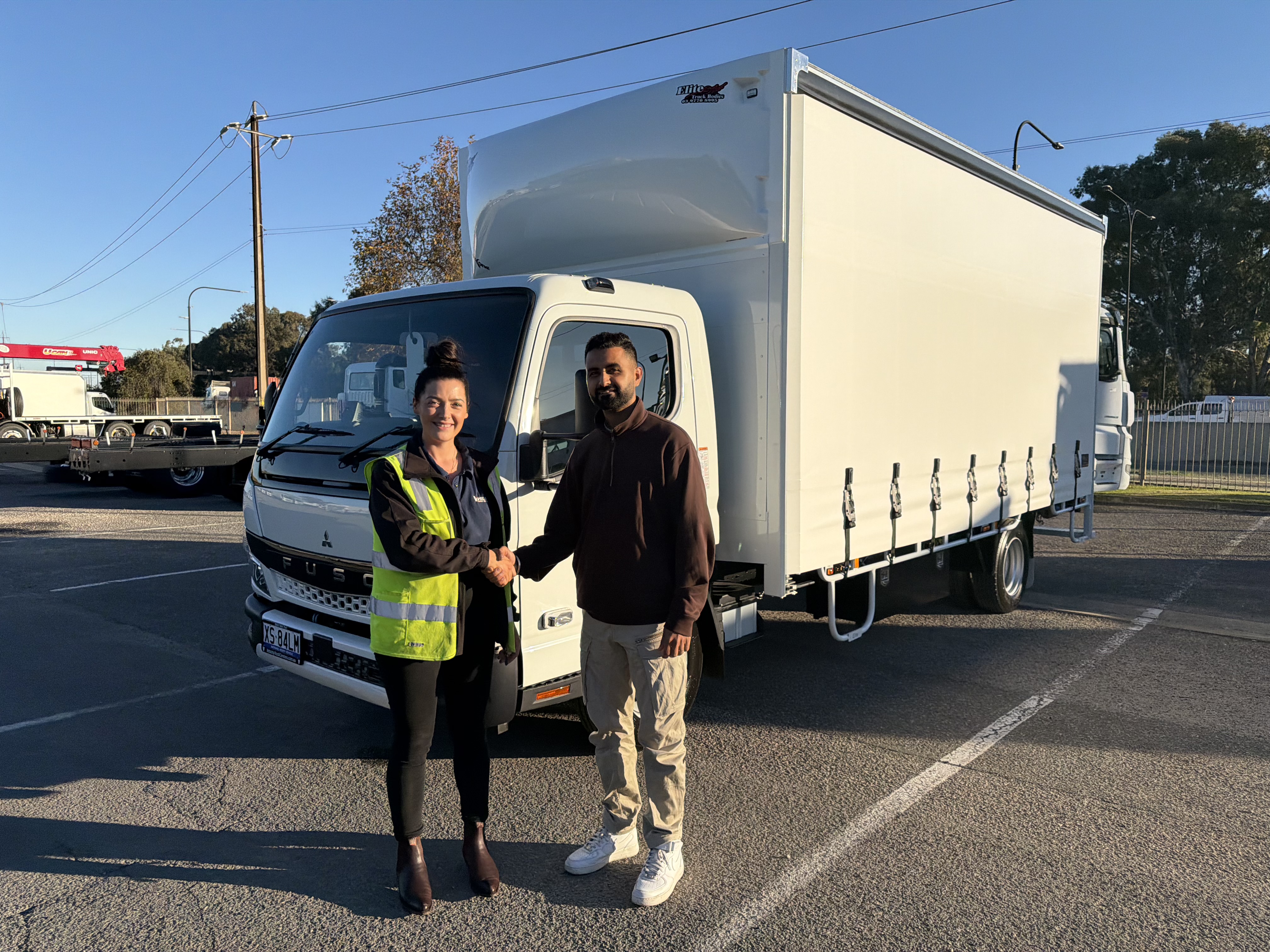 Fuso Canter 815 AMT Euro 6 8 Pallet Tautliner